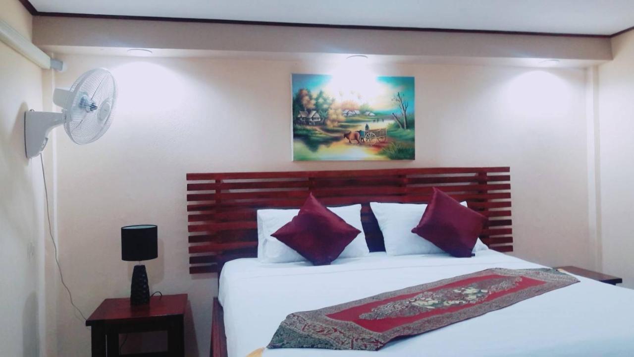 The Windsor Boutique Resort 춤폰 외부 사진