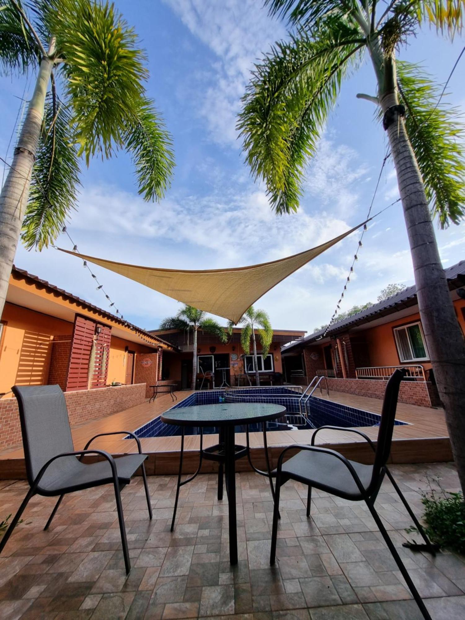 The Windsor Boutique Resort 춤폰 외부 사진