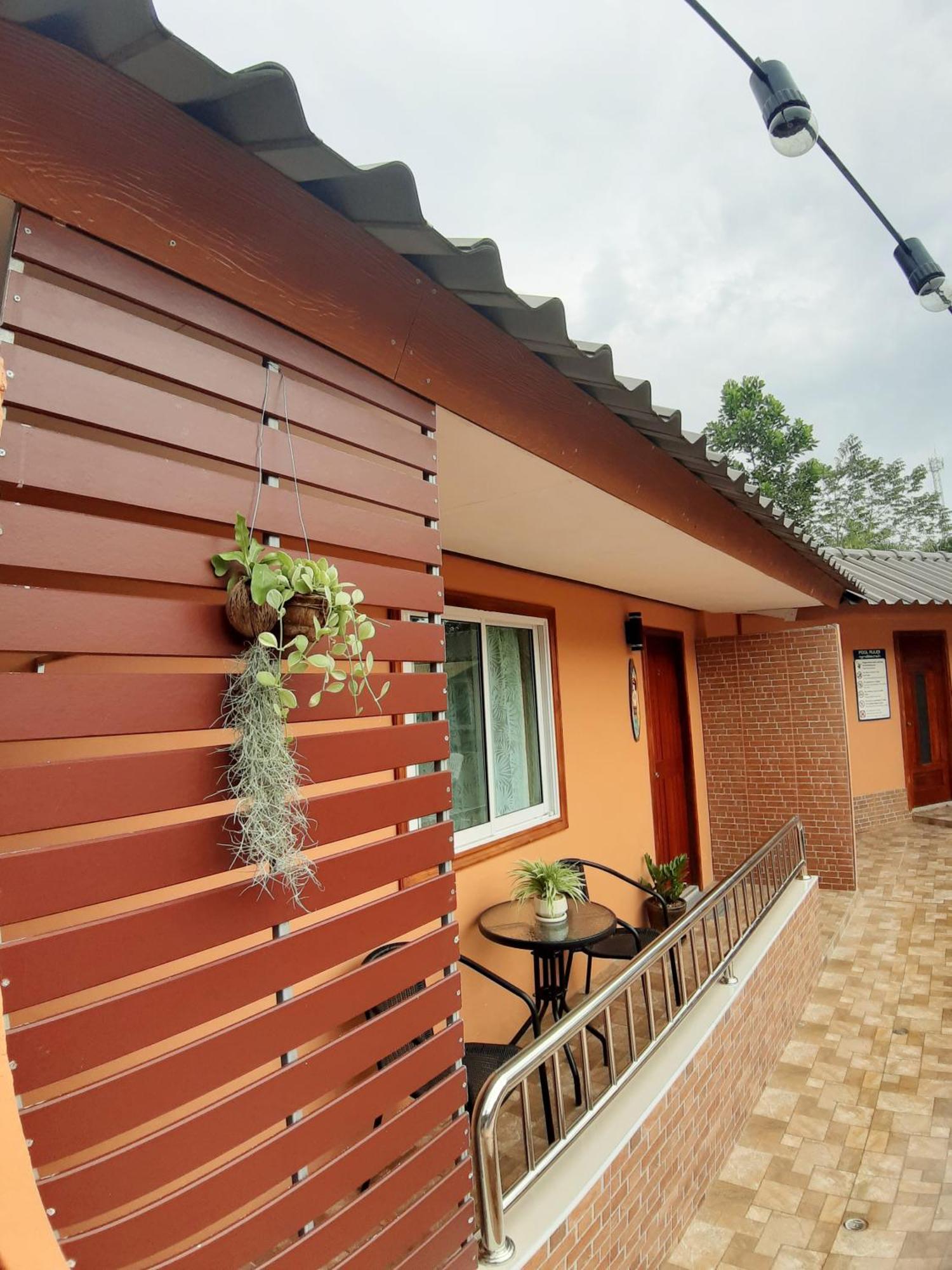 The Windsor Boutique Resort 춤폰 외부 사진